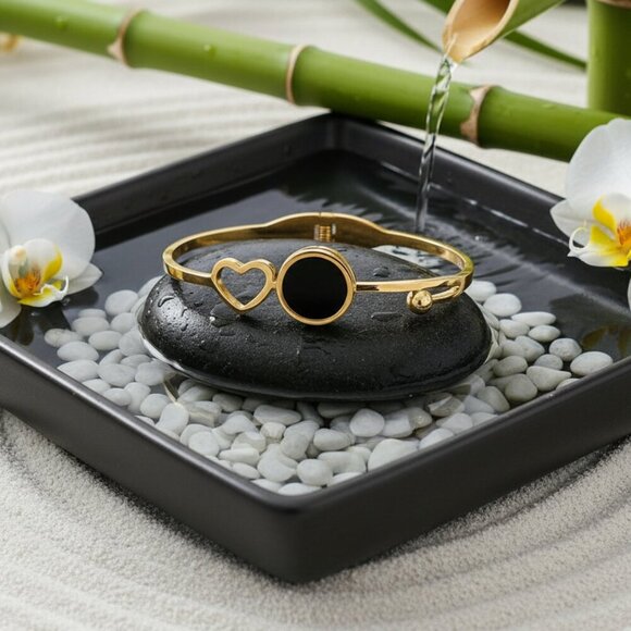 18K Gold Plated Stainless Steel Bangle Bracelet Heart Black Charm Minimalist - Picture 7 of 17